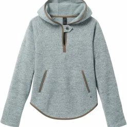 prAna Tri Thermal Poncho - Women's 8 prAna Tri Thermal Poncho - Women's -prAna Shop d9060ca9 b01e 4ca5 895d bc46464b2aa2